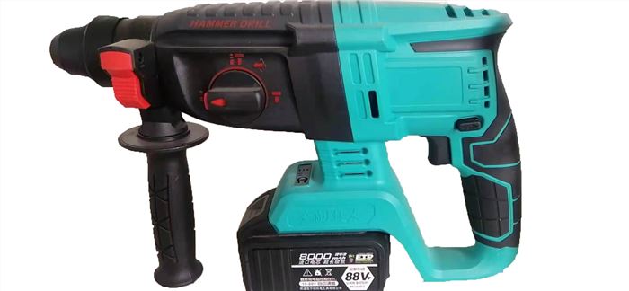 Brushless cordless hammer
